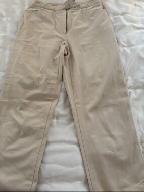 NWOT. Never worn. Liz Claiborne Women's Light Beige Chino Pants